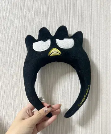 배드바츠마루 머리띠 산리오 퓨로랜드