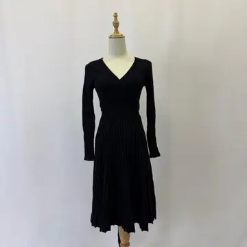 카슈쿨 플리츠 니트 플레어 원피스