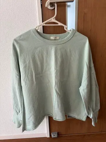 스튜디오 클립 맨투맨