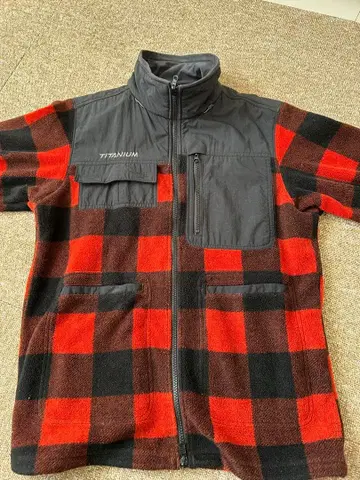 TITANIUM 플리스 자켓 빨간색 블랙 체크