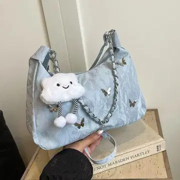 스카이블루 나비 자수 구름형 봉제 인형 포함 숄더백