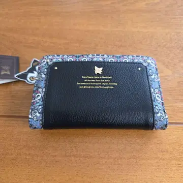 베베다얀 윌리엄 크로스 블랙 접이식 지갑 와치필드