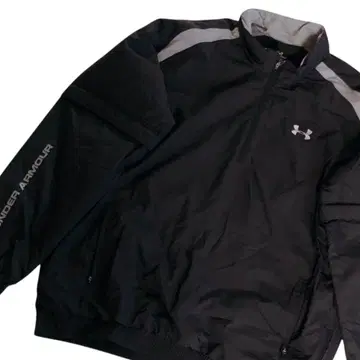 미사용 새상품 UNDER ARMOUR 블랙 하프 지퍼 자켓 LL