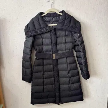 다크 그레이 벨트 포함 롱 다운 자켓