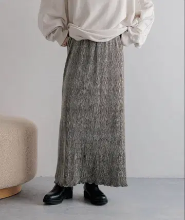 [ LOWRYS FARM ] 샤이니 벨로아 타이트 스커트