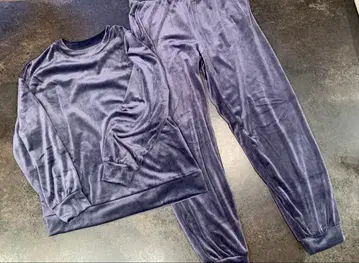 유니클로 울트라 스트레치 스무스 세트 네이비 사이즈 M