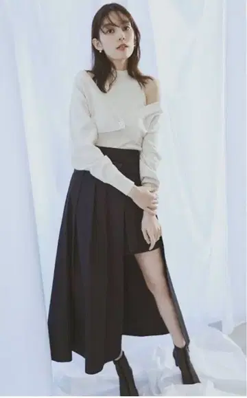 snidel 블랙 플레어 스커트 슬릿