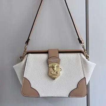 사만사 베가 숄더백