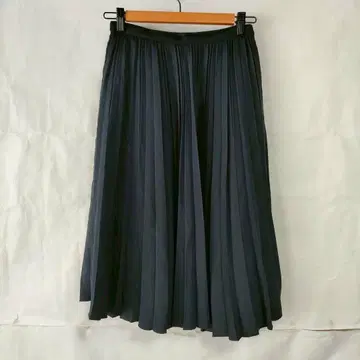 SHIPS 쉽스 무릎 기장 플리츠 스커트 심플 무지 블랙 사이즈 36