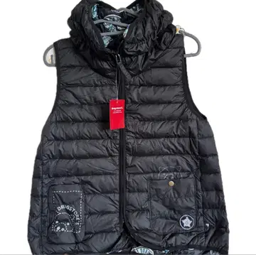 미사용 새상품 블랙 다운 베스트 사이즈 3 DRUGSTORES 겨울