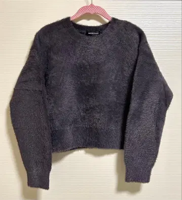 [ 택 포함 새상품 ] QUEENS COURT 차콜 그레이 긴팔 니트