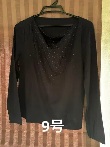 비즈 장식 긴팔 상의 (9호)