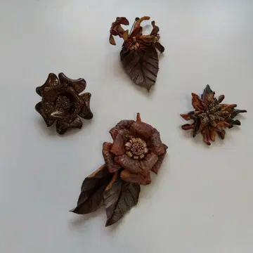 가죽 핸드메이드 꽃 모양 브로치 4세트