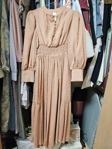 안미르 셔링 쉬폰 원피스