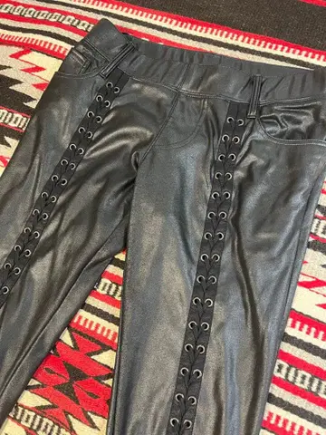 블랙 레이스업 스키니 팬츠