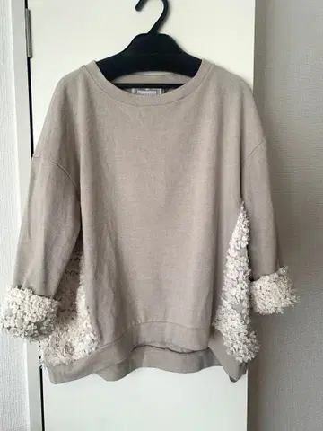 BEARDSLEY 비어즐리 레이스 꽃 자수 풀오버 핑크 베이지