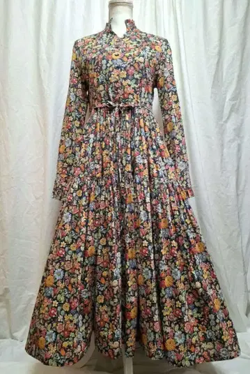 리버티 타나론 원단 사용 티어드 원피스