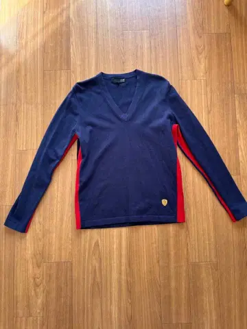 23구 골프 V넥 네이비 스웨터