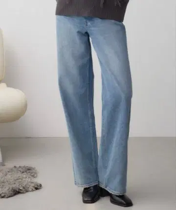 호리타 아카네 착용 아이템 AZUL DENIM 하이웨스트 와이드 데님