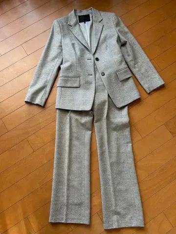 UNTITLED 그레이 셋업 사이즈 3