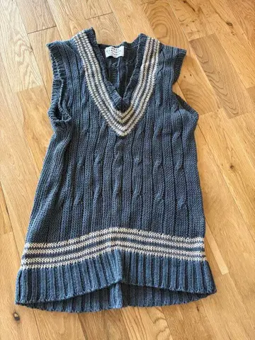 제임스 샬롯 손뜨개질 니트 베스트 그레이