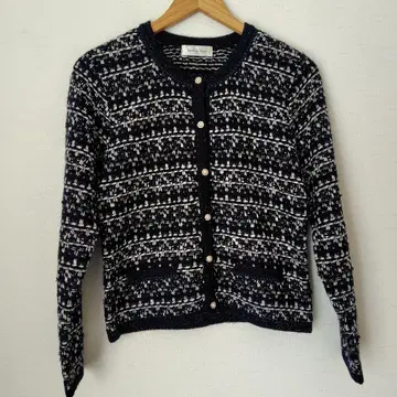 미사용 새상품급 데뷔 피오레 가디건 자켓 38 화려한