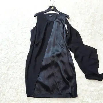 새상품급 보르지 변형 A라인 실크 절개 원피스 38 블랙 청순