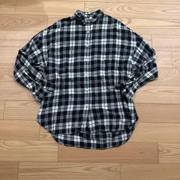 체크 무늬 플란넬 셔츠/ACCUSE