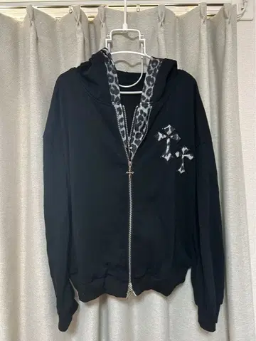 레오파드 무늬 후드 부착 후드티