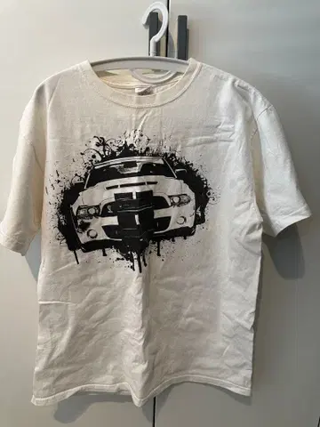 머스탱 그래픽 T셔츠