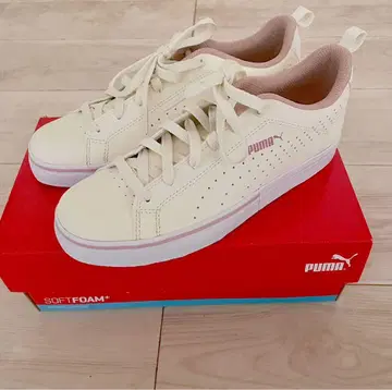 [미사용 새상품] PUMA 소프트폼+ 스니커즈 화이트 핑크