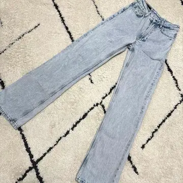 ZARA 스트레이트 레그 미드 라이즈 데님 팬츠 32 라이트 블루