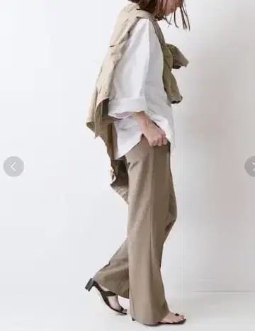 FRAMeWORK 폴리에스테르 울 세미 플레어 팬츠