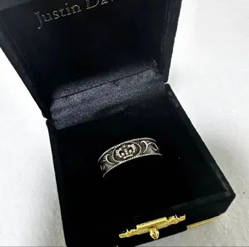 Justin Davis 왕관 반지