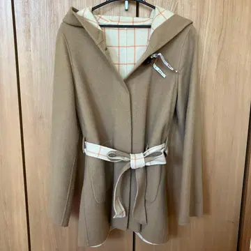 도쿄 스타일 후드 부착 코트