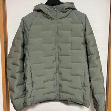 UNIQLO 퍼프 테크 후드티 그린 남성용 아우터 478268