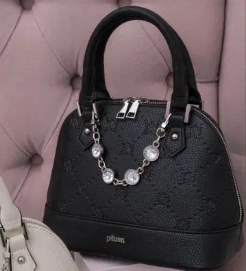 pium 비쥬 모노그램 미니백 블랙