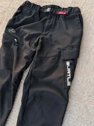 바틀 핫 카고 팬츠 422 사이즈 M 블랙 웜 팬츠 방한