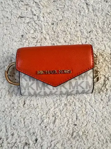 [ 새상품급 ] MICHAEL KORS MK 로고 키케이스 오렌지