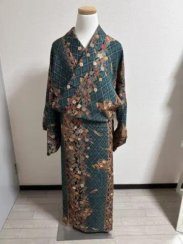 게이초 코소데 크레이프 원단 코몬 증서 포함 순수 실크