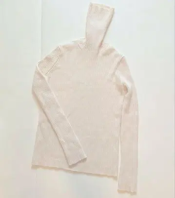 새상품급 드로어 18G 캐시미어 리브 터틀넥 니트