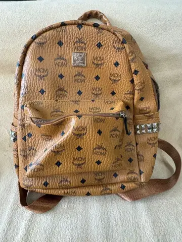 MCM 백팩 사이드스터드 MCM