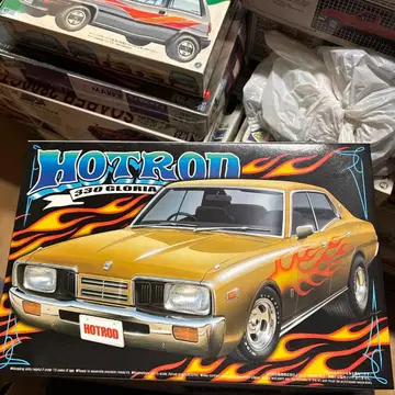 칭다오 HOTROD 330 GLORIA 프라모델