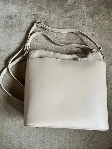 새상품급 마르코 비안치니 퍼 파우치 숄더백 토트백 가죽