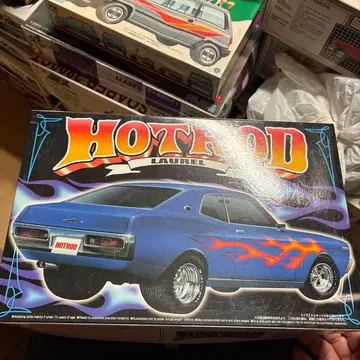 칭다오 HOT ROD LAUREL 1/24 미조립 키트