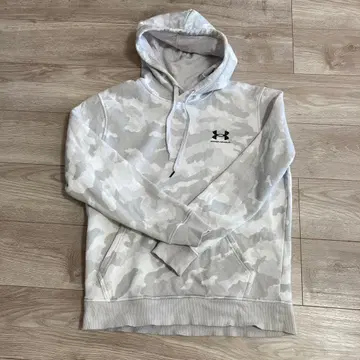 언더아머 카모 패턴 후드 부착 후드티 MD