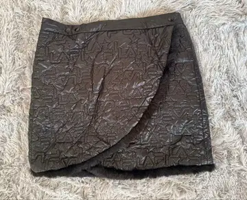 미사용 FILA 골프 리버서블 퀼팅 퍼 랩스커트