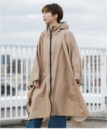 [택 포함 새상품] KIU 키우 남녀 공용 레인 판초 레인코트 베이지
