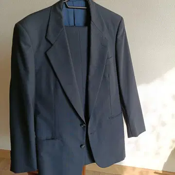 오스카 드 라 렌타 비즈니스 정장