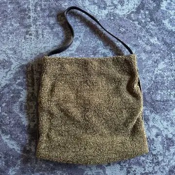 이아파피요네 숄더백